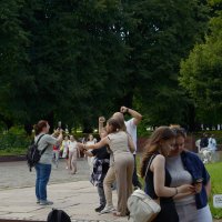 Туристы. :: Константин Белоногов