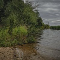 Август, последние дни. Волга"©