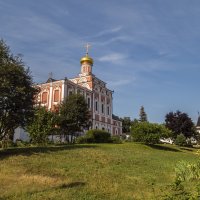 В монастыре