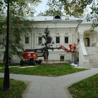 Наконец-то начали капитальный ремонт.