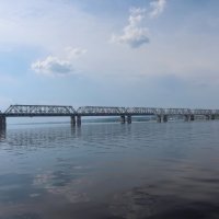 Поезд на мосту