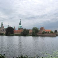 Замок Фредериксборг и Слотссё (Замковое озеро) (Slotssøen)