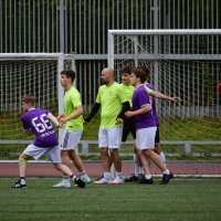 Все ждут угловой удар. Особенно вратарь. :: Наталья Вязигина