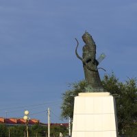 Памятник в Элисте
