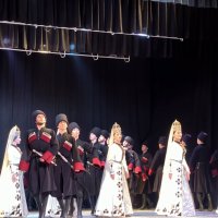 Из серии Кавказкие танцы
