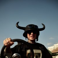 Садись подвезу.