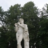 в Дворцовом парке