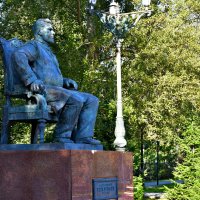 Памятник в Омске