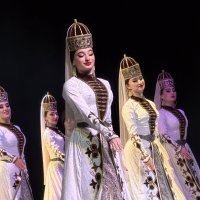 Из серии Кавказкие танцы