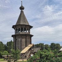 Колокольня Ниже - Уфтюгского погоста Вологодской губернии - 17 век.