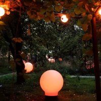 Вечер, улица, фонари, Аптечка. :: Татьяна Помогалова Вечер, улица, фонари, Аптечка. :: Татьяна Помогалова