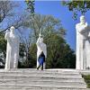 Мемориальный комплекс на братской  могиле советских воинов в пос. Корнево. :: Валерия Комова