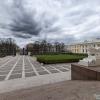 На ступенях Михайловского двогца :: Евгений 
