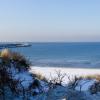 Снежный берег и бескрайнее Балтийское море :: Рита Симонова