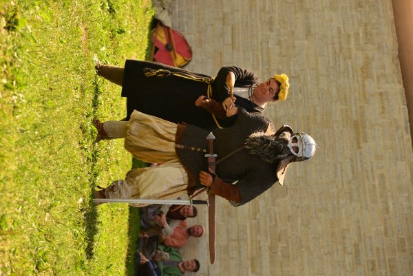 6 - Дедка за репку, Бабка за Дедку, тянут-потянут, а вытянуть не могут