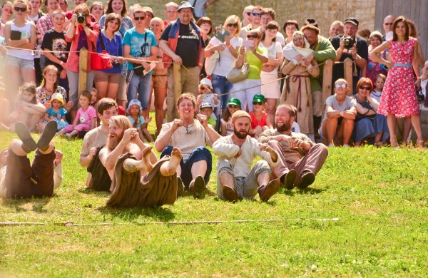 забава вторая - "мягкие булочки"