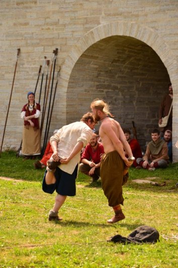 и на встречу ...