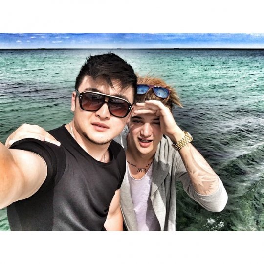 11325867_1450819398546876_1021335449_n