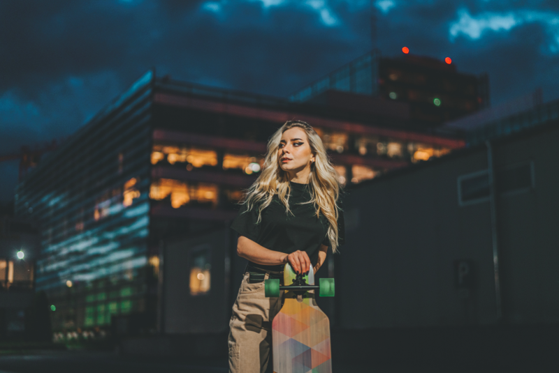 Идеи для летней фотосессии на природе или в городе в 2025 - №8