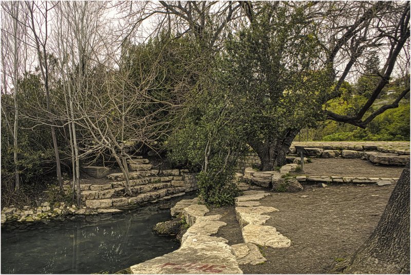 Под Кирьят-Тивоном  Маленькое  озёрце ,2025г